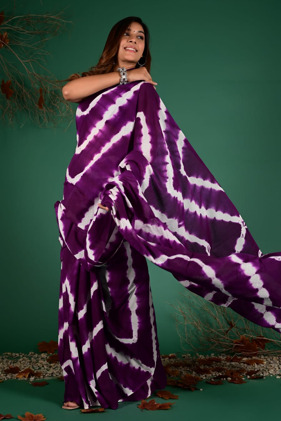 Jamun Shot - Purple & White Shibori Mul Cotton Saree