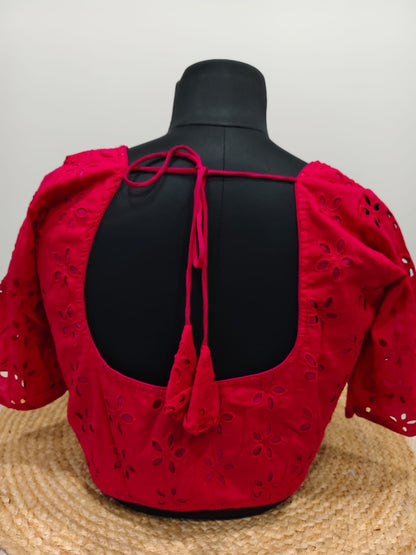 Red Blouse with Star Hakoba