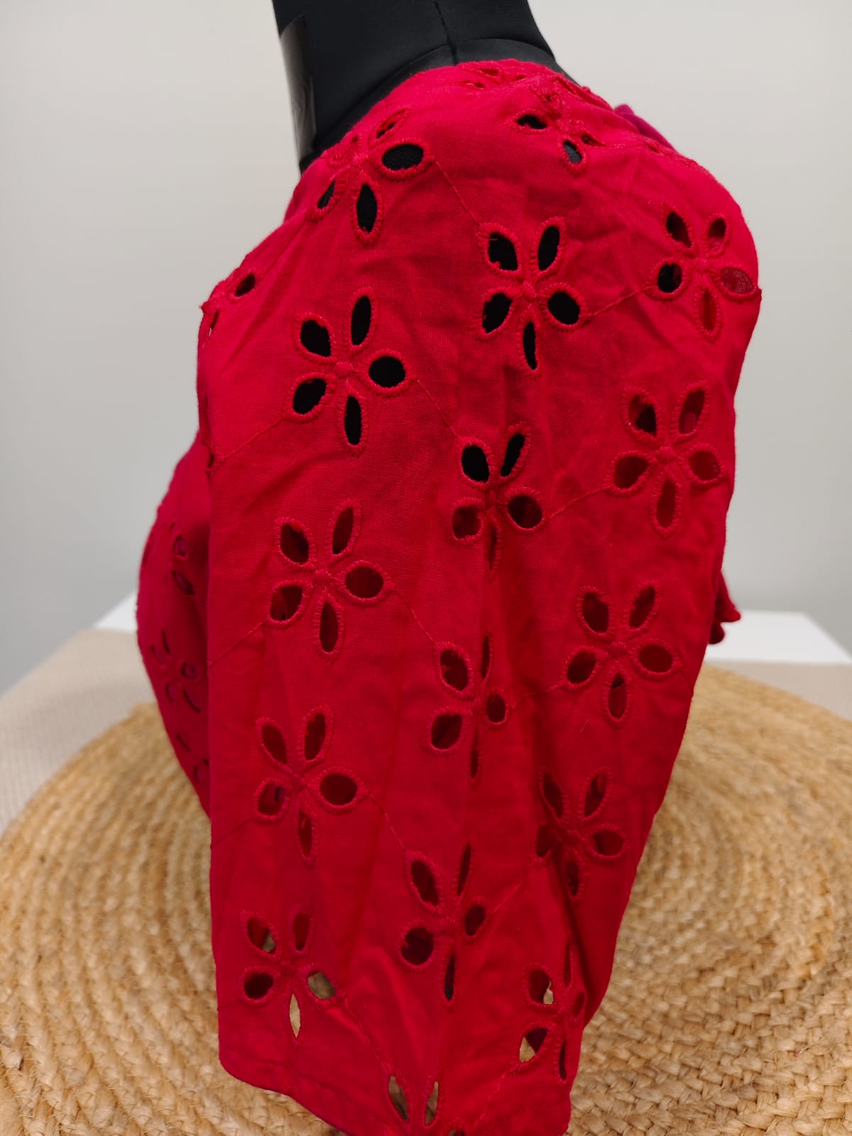 Red Blouse with Star Hakoba