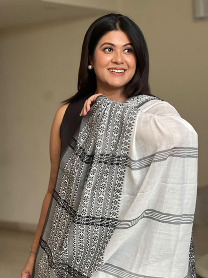 Vanilla Essence - Black & White Begumpuri Saree